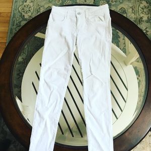 American Eagle White Jeans